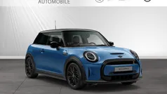 Blau Gebraucht 2023 Mini Cooper SE Kleinwagen | 20.900 € (Guter Preis)