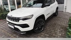 Weiß (alpine white, dach schwarz) Gebraucht 2021 Jeep Compass 80th Anniversary SUV | 22.950 € (Fairer Preis)