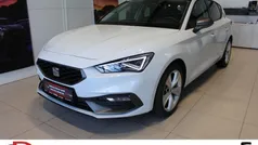 Nevada weiß Gebraucht 2024 Seat Leon FR Limousine | 26.480 € (Guter Preis)
