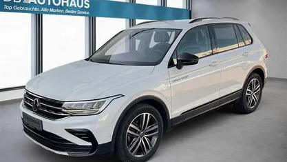 Gebraucht VW Tiguan Sportline 150 PS (110 kW) 2023 Weiß SUV