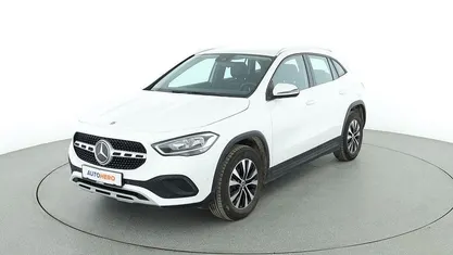 Gebraucht Mercedes GLA250 Style 163 PS (119 kW) 2022 Weiß SUV
