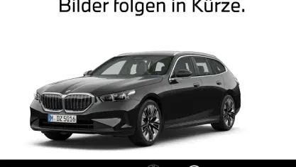 Gebraucht BMW 520 M Sport 197 PS (144 kW) 2025 Schwarz Kombi