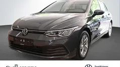 Gebraucht 2024 VW Golf VIII Life Limousine | 25.960 € (Fairer Preis)