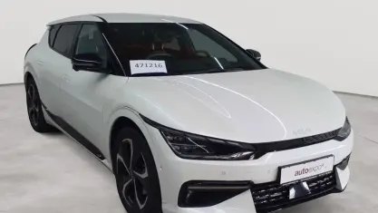 Gebraucht Kia EV6 GT-Line 239 kW (325 PS) 2023 Snow white perleffekt SUV