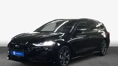Schwarz Gebraucht 2023 Ford Focus ST-Line Kombi | 24.428 € (Fairer Preis)
