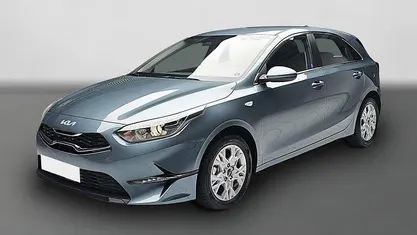 Gebraucht 2025 Kia Ceed Style Kleinwagen | 25.300 € (Fairer Preis)