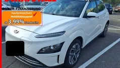 Weiss (polar white / sol) Gebraucht 2022 Hyundai Kona Edition 30+ SUV | 17.979 € (Fairer Preis)