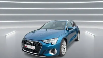 Gebraucht Audi A3 Advanced 116 PS (85 kW) 2022 Blau Limousine