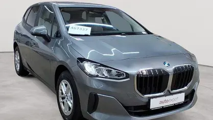 Gebraucht BMW 218 Active Tourer Performance 136 PS (100 kW) 2023 Skyscraper grau metallic Van / Kleinbus