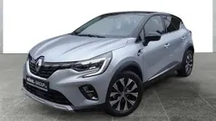 Black pearlschwarz metallic (schwarz) Gebraucht 2024 Renault Captur Equilibre SUV | 19.960 € (Guter Preis)