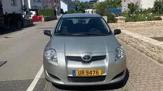 Silber Gebraucht 2007 Toyota Auris Limousine | 5.600 € (Fairer Preis)