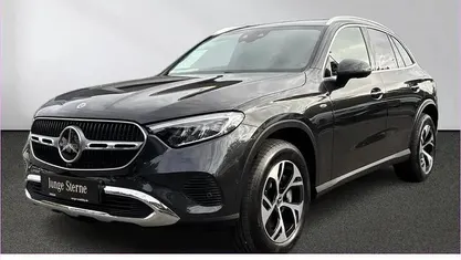 Gebraucht 2025 Mercedes GLC300e Avantgarde | 56.020 € (Fairer Preis)