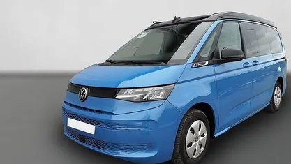 Mediumblau metallic dach schwarz Neu 2025 VW California Beach Van | 58.820 € (Superpreis)