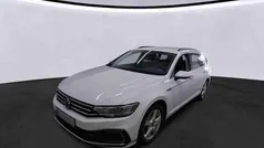Weiss Gebraucht 2021 VW Passat GTE Kombi | 22.490 € (Fairer Preis)