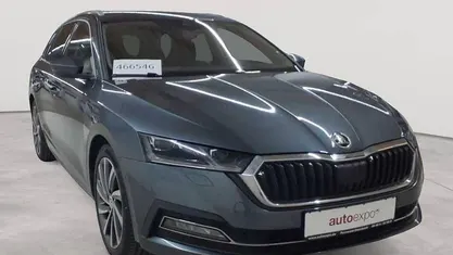 Gebraucht Skoda Octavia First Edition 150 PS (110 kW) 2021 Quarzgrau metallic Kombi