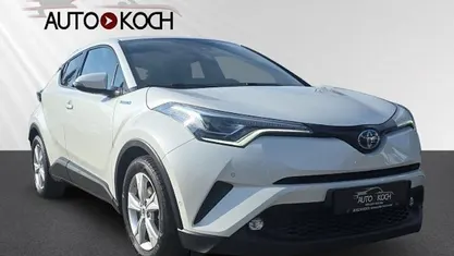 Gebraucht 2018 Toyota C-HR Team SUV | 15.590 € (Fairer Preis)