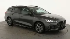 Magnetic grau metallic Neu 2024 Ford Focus ST-Line X Kombi | 28.595 € (Guter Preis)
