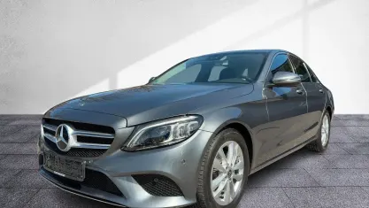 Gebraucht Mercedes C180 Avantgarde 156 PS (114 kW) 2019 Selenitgrau  metalliclack Limousine