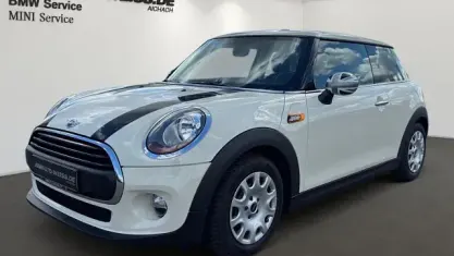 Używany Mini ONE Salt 75 KM (55 kW) 2016 Biały Hatchback