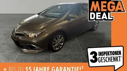 Gebraucht Toyota Auris Hybrid Executive 136 PS (100 kW) 2016 Grau Limousine