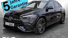 Unilack nachtschwarz Gebraucht 2024 Mercedes GLA200 AMG SUV | 42.799 € (Fairer Preis)
