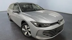 F0 oyster silver met. Neu 2024 VW Passat Comfortline Kombi | 35.497 € (Superpreis)