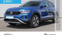 Blau Gebraucht 2024 VW T-Roc Move SUV | 29.995 € (Guter Preis)