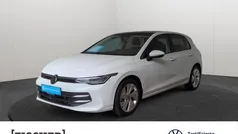 Gebraucht 2024 VW Golf VIII Life Limousine | 25.440 € (Fairer Preis)