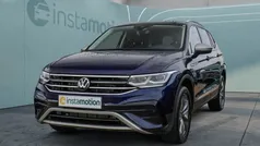 Blau Gebraucht 2023 VW Tiguan Allspace SUV | 40.540 € (Guter Preis)