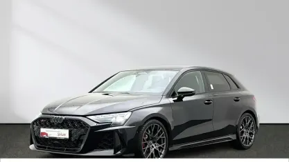 Neu Audi RS3 Sportback Design 400 PS (294 kW) 2026 Schwarz Kleinwagen