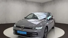 Grau Gebraucht 2024 VW Golf VIII Goal Limousine | 31.800 € (Superpreis)