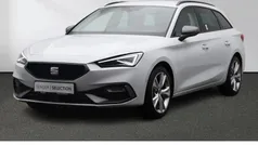 Glacial weiß Gebraucht 2024 Seat Leon FR Kombi | 27.380 € (Guter Preis)