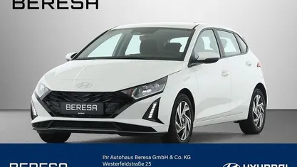 Weiß Neu 2025 Hyundai i20 Trend Limousine | 19.980 € (Guter Preis)