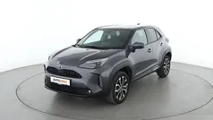 Grau Gebraucht 2021 Toyota Yaris Cross Team SUV | 22.930 € (Fairer Preis)