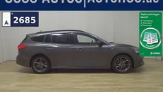 Grau Gebraucht 2021 Ford Focus ST-Line Kombi | 14.480 € (Fairer Preis)