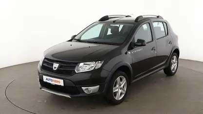 Schwarz Gebraucht 2014 Dacia Sandero Stepway Ambiance Limousine | 8.420 € (Etwas zu teuer)