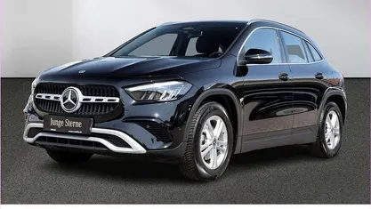 Gebraucht 2024 Mercedes GLA200 SUV | 33.770 € (Superpreis)