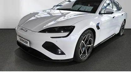 Gebraucht BYD Seal Design 230 kW (313 PS) 2025 Weiß Limousine