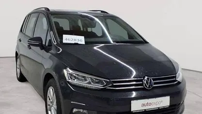Uranograu Gebraucht 2022 VW Touran Comfortline Van / Kleinbus | 18.189 € (Guter Preis)