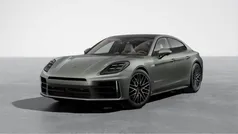 Aventuringrünmetallic Gebraucht 2024 Porsche Panamera 4 Limousine | 139.000 €