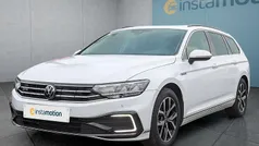 Weiß Gebraucht 2022 VW Passat GTE Kombi | 25.799 € (Guter Preis)