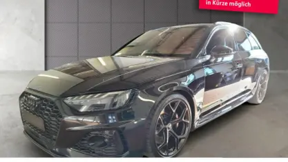 Gebraucht Audi RS4 Ambiente 450 PS (330 kW) 2024 Mythosschwarz metallic Kombi