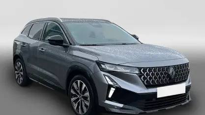 Usata Renault Austral Techno 158 CV (116 kW) 2025 Grigio SUV