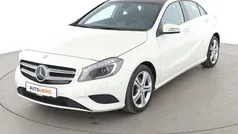 Weiß Gebraucht 2015 Mercedes A180 Urban Limousine | 14.770 € (Fairer Preis)