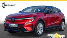 Rot Gebraucht 2022 Renault Mégane Techno Limousine | 27.990 € (Fairer Preis)