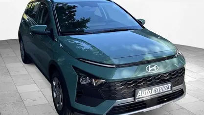 Neu Hyundai Bayon Select 101 PS (74 kW) 2025 Grün SUV