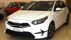 (wd) casa white s Neu 2025 Kia Ceed Limousine | 24.700 € (Fairer Preis)