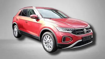 Neu VW T-Roc Life 116 PS (85 kW) 2025 Kings red metallic SUV