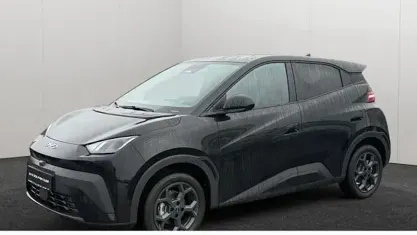 Usata BYD Dolphin Surf Comfort 114 kW (156 CV) 2026 Nero Utilitaria