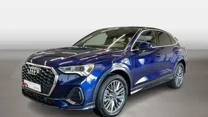 Gebraucht Audi Q3 Sportback Ambiente 245 PS (180 kW) 2022 Navarrablau metallic SUV